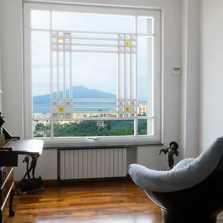 Willa Seiano Sleeps 8 Pool Air Con Wifi